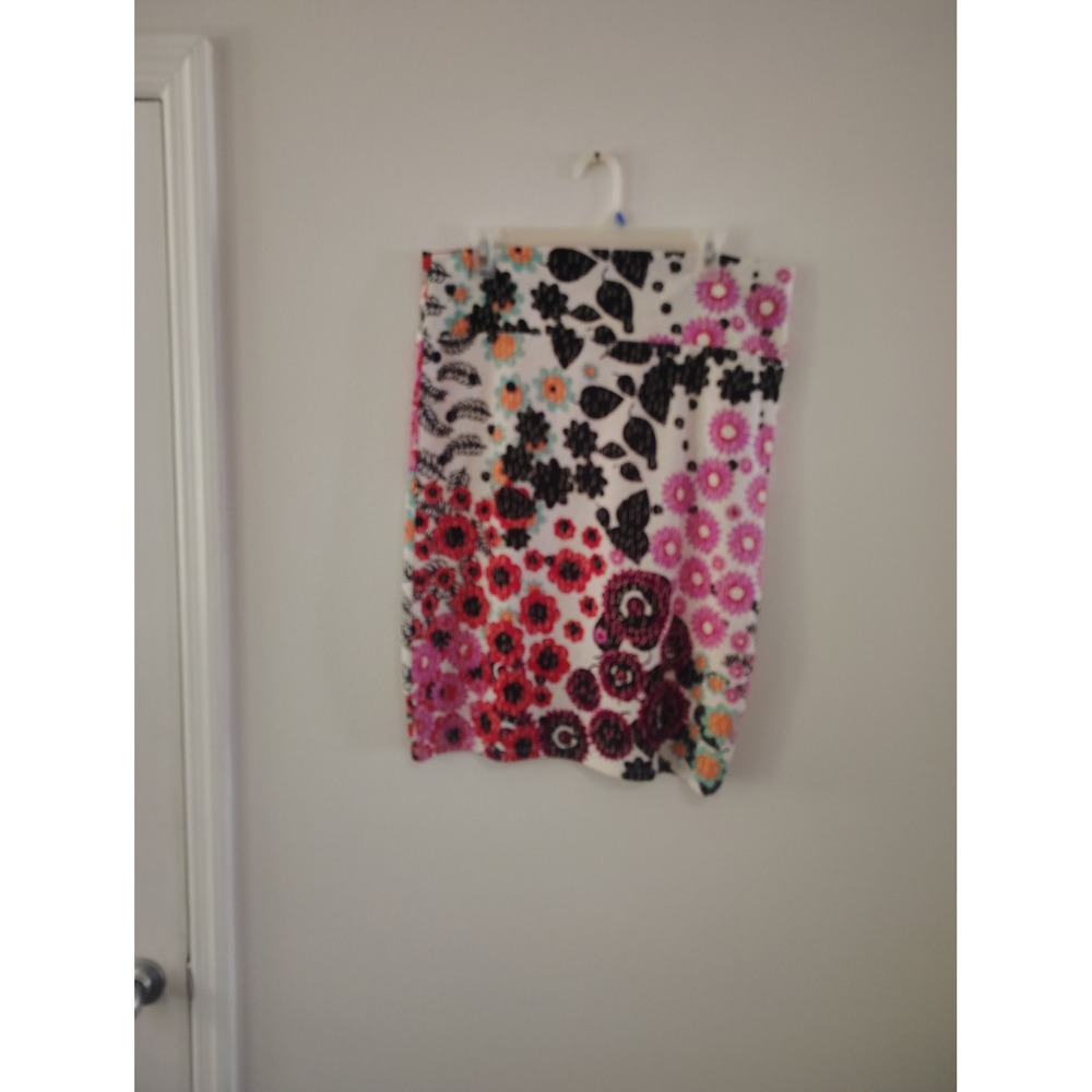 LuLaRoe Cassie Pencil Skirt XL Floral Leaf Print Multi Color Stretch Knit Knee‎